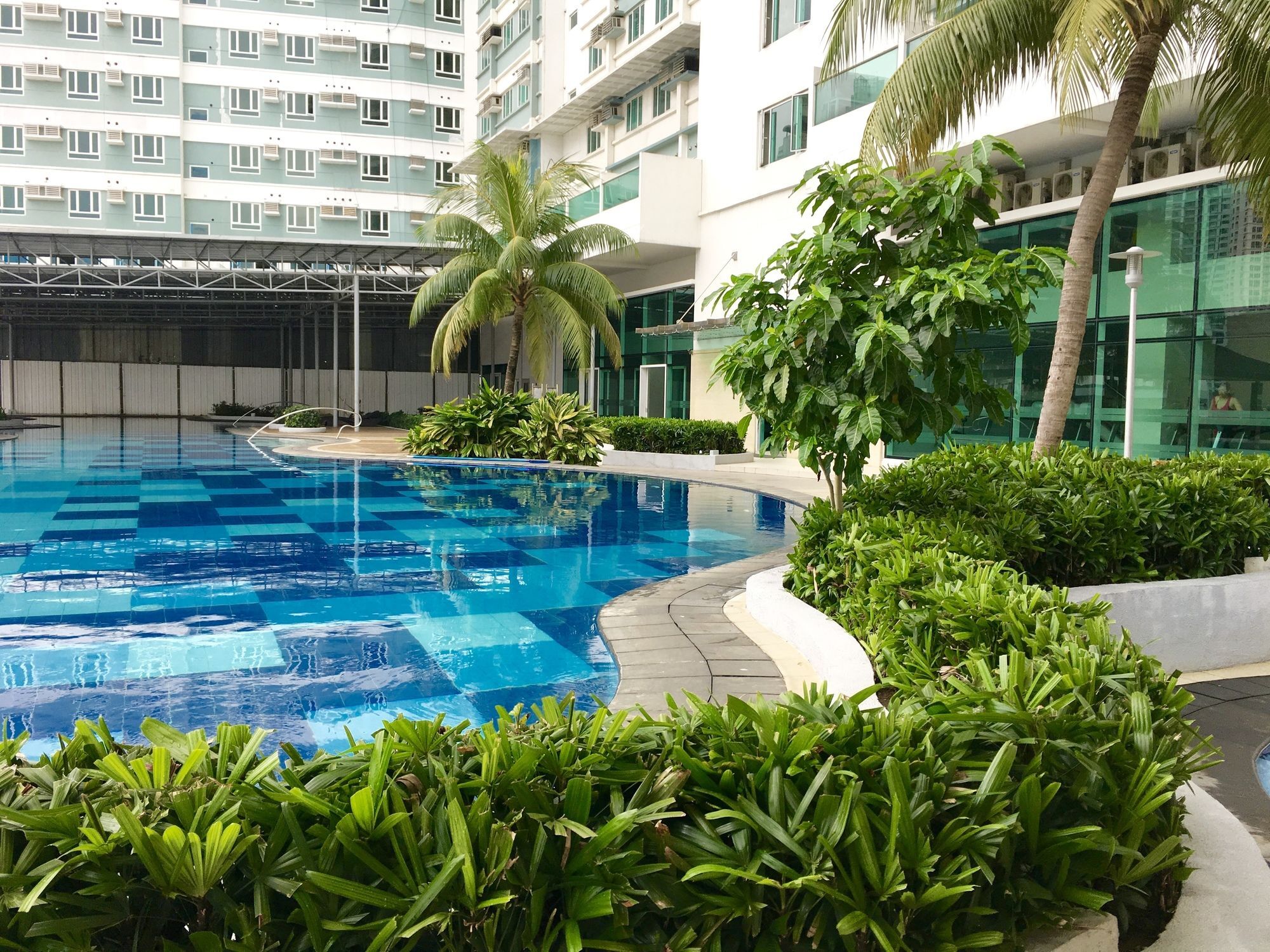 The Beacon Serviced Residences San Pedro Makati Exterior foto