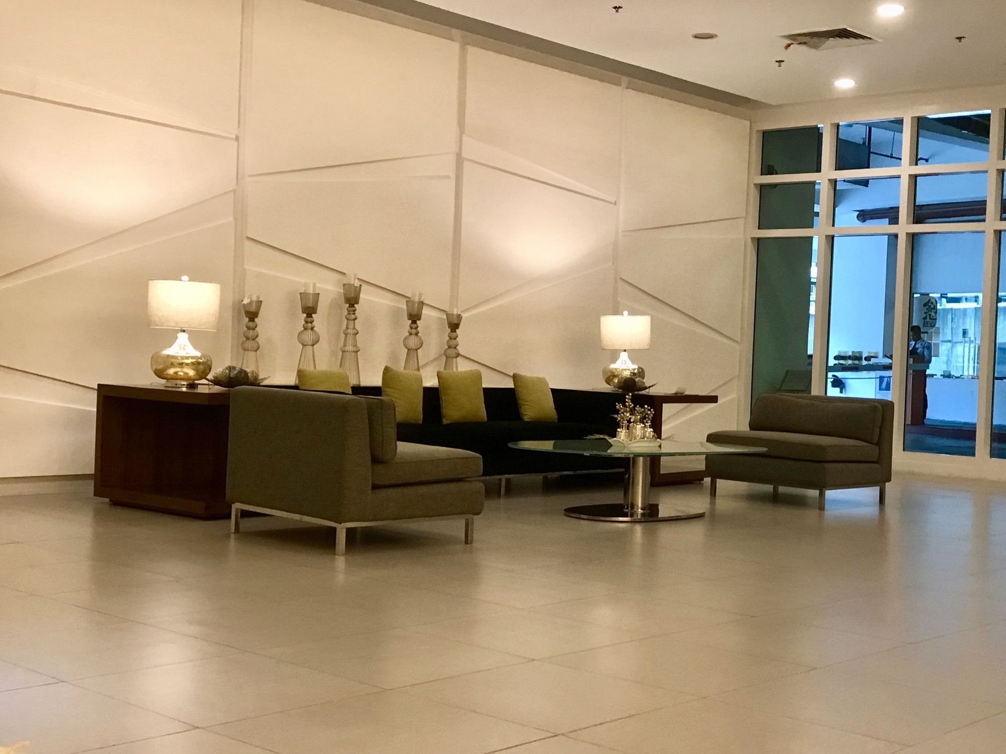 The Beacon Serviced Residences San Pedro Makati Exterior foto