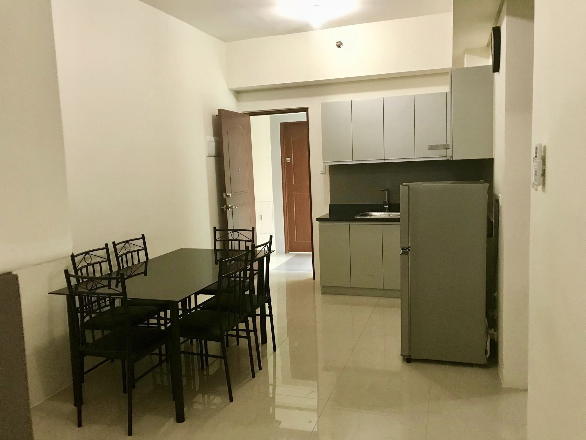 The Beacon Serviced Residences San Pedro Makati Exterior foto