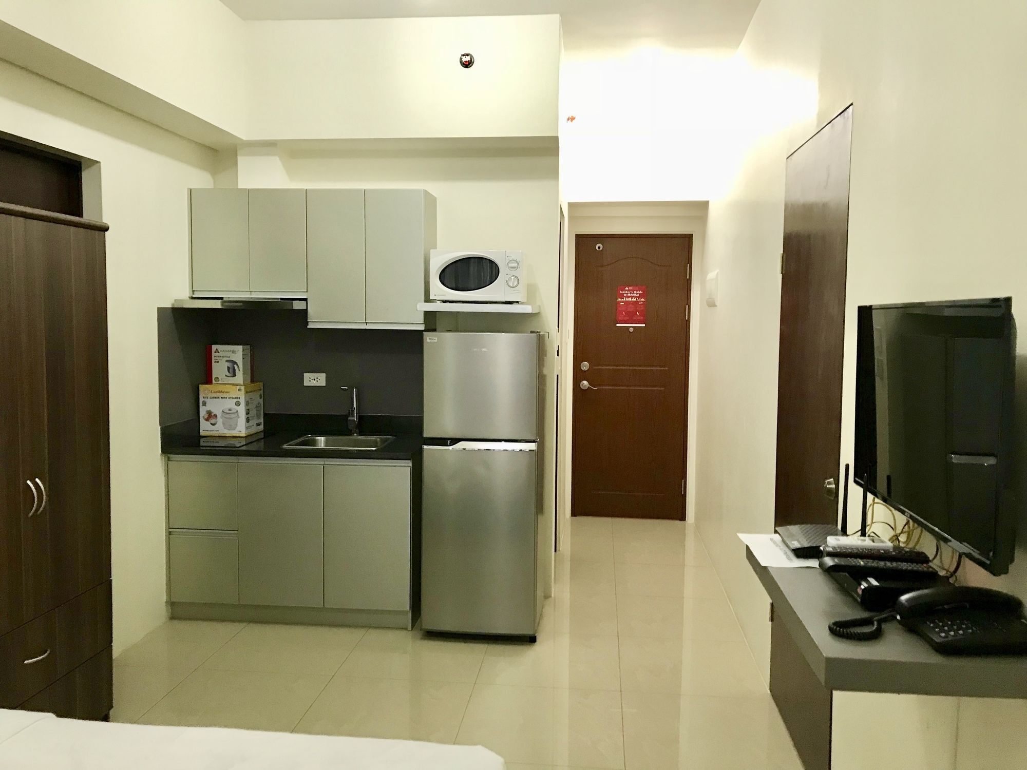The Beacon Serviced Residences San Pedro Makati Exterior foto